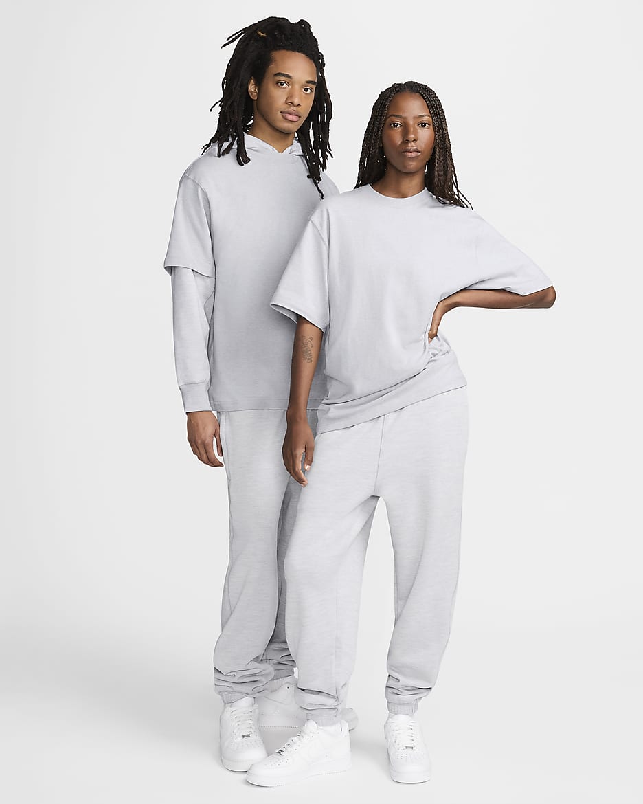 Nike sweatpants and shirt online